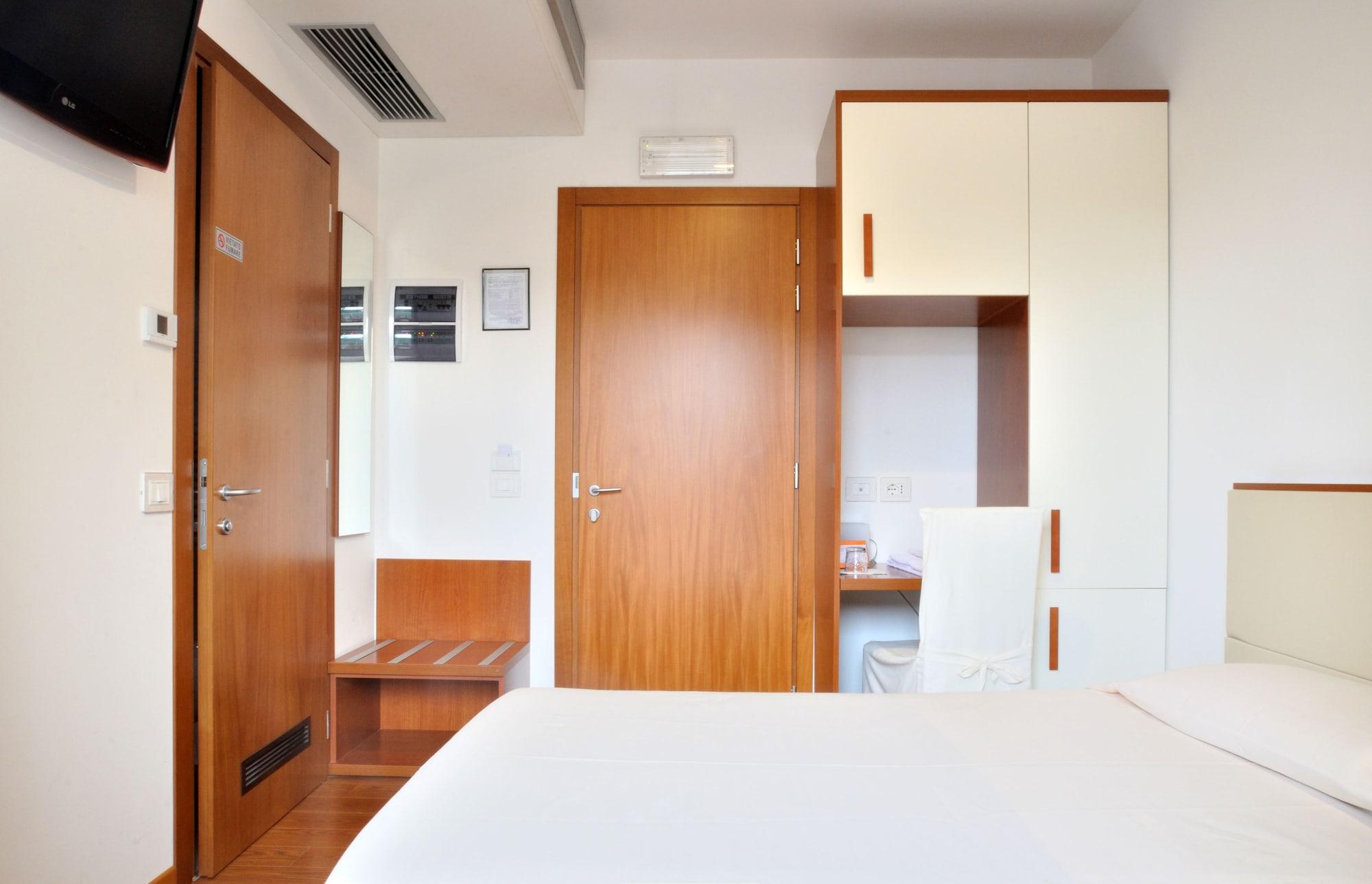 Hotel Mezzaluna Treviso Ngoại thất bức ảnh