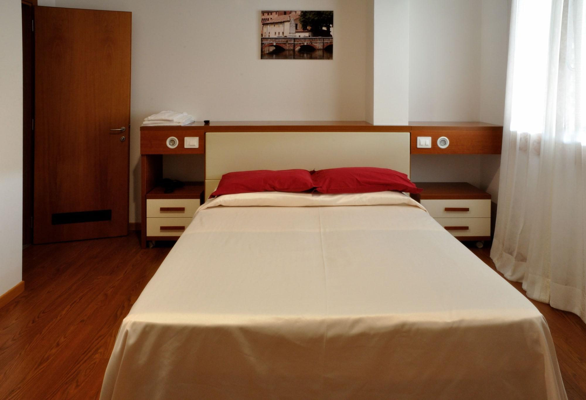 Hotel Mezzaluna Treviso Ngoại thất bức ảnh