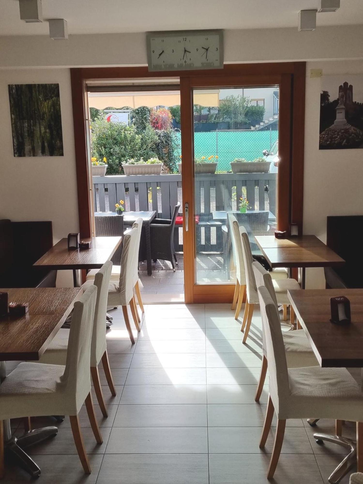 Hotel Mezzaluna Treviso Ngoại thất bức ảnh